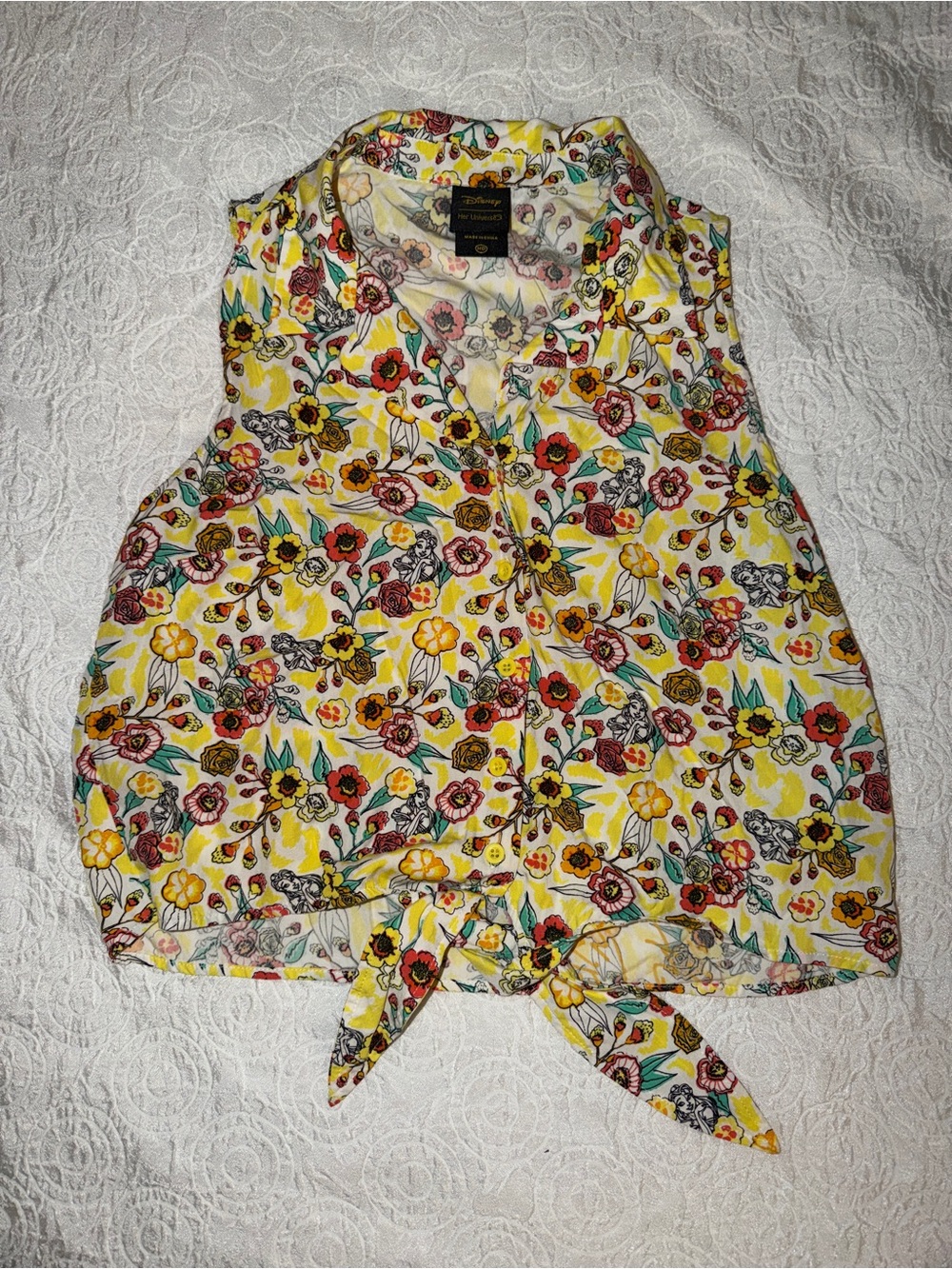 Disney Princess Belle Beauty and the Beast Yellow Sleeveless Button Down Size M
